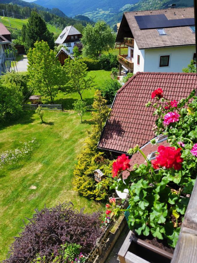 Appartements Hoeller Sankt Lorenzen ob Murau Exterior foto